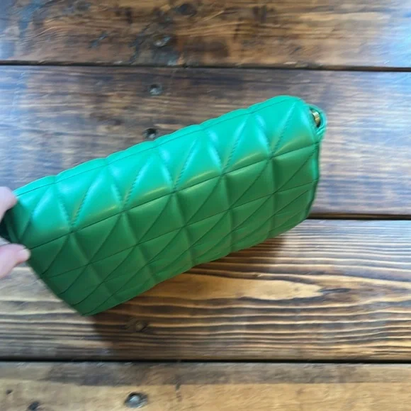 NWT Zara Green Purse. No strap. Really cute! - Picture 5 of 6